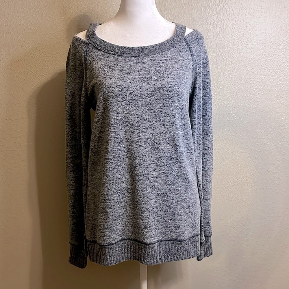 Anthropologie Cutout Brushed Fleece Pullover Gray Sweater Size XS - Picture 2 of 8